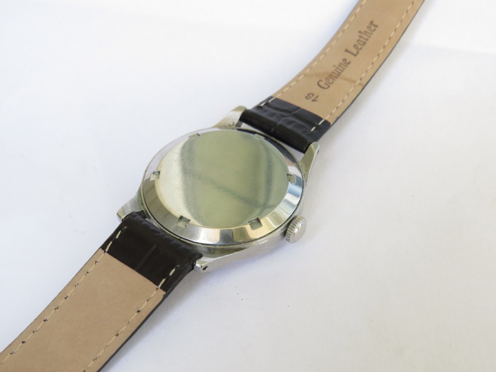 Gents Omega 30T2 wrist watch, c1945 View V