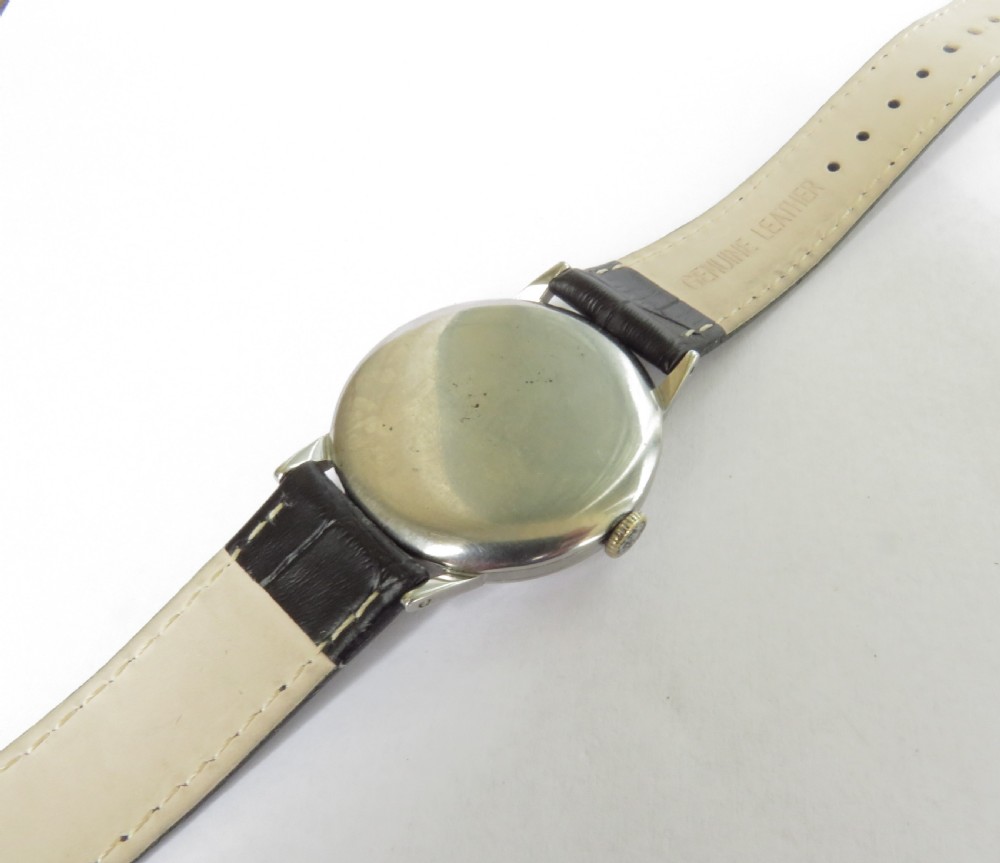 Gents WW2 Omega wrist watch View IV