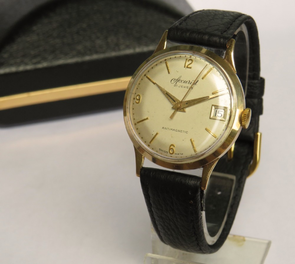 Gents 9 carat gold Accurist wrist watch, 1960 View II