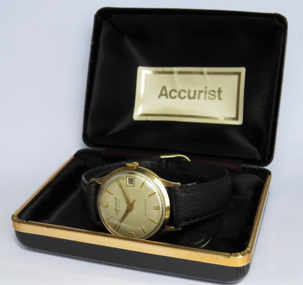 Gents 9 carat gold Accurist wrist watch, 1960 View VI