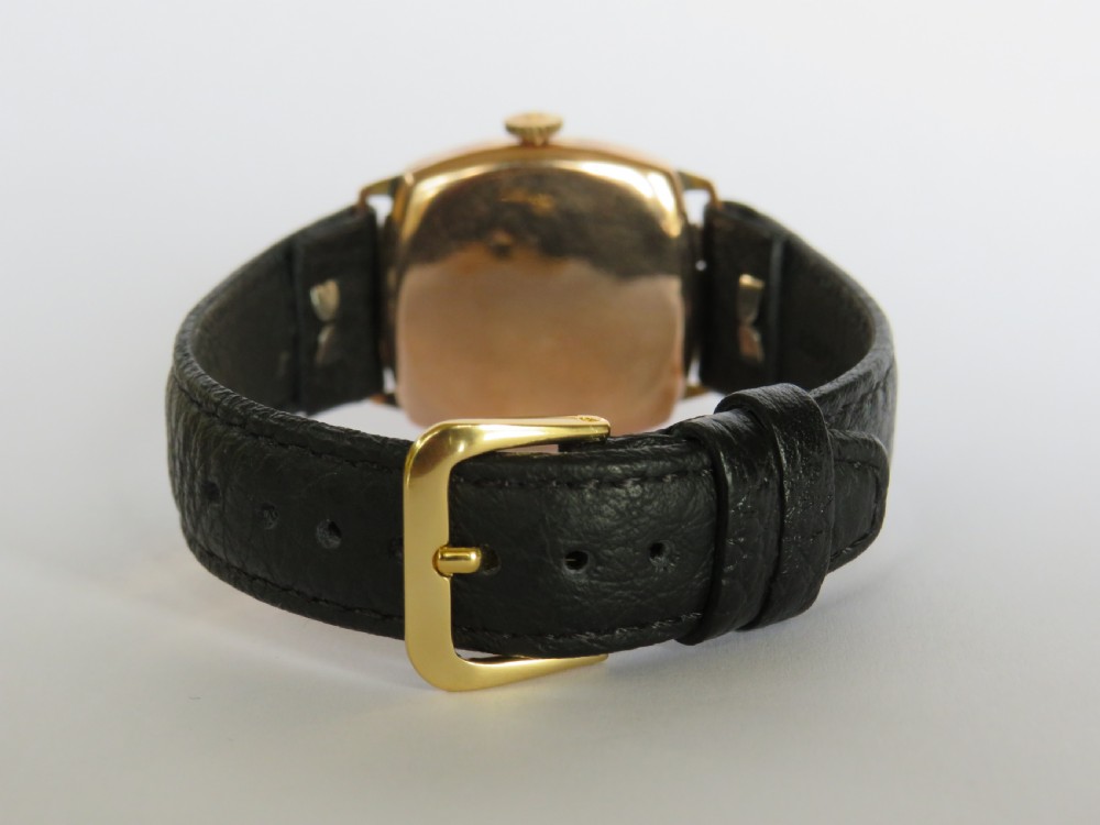 Mid-size Helvetia 9ct rose gold wrist watch, 1943 View IV