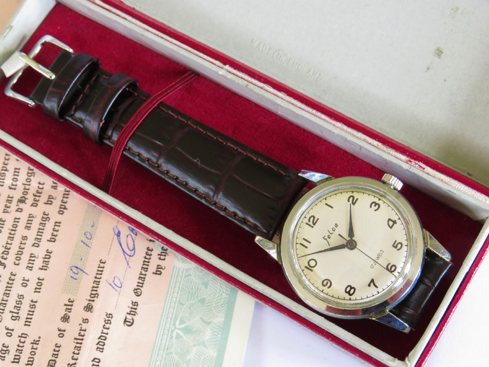 Gents 1950s boxed Felca wrist watch View III