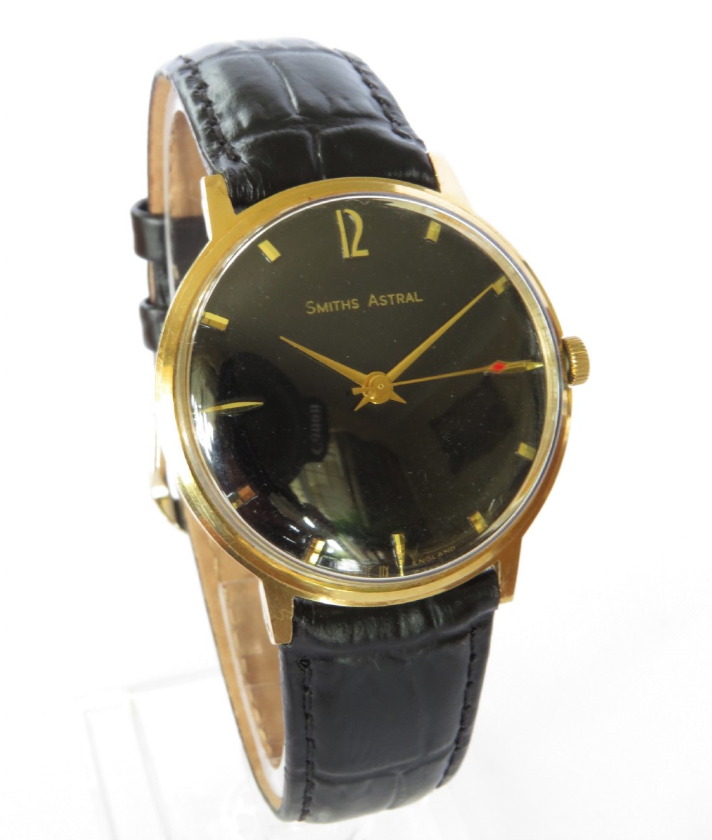 Gents Smiths Astral wrist watch, made in England View III
