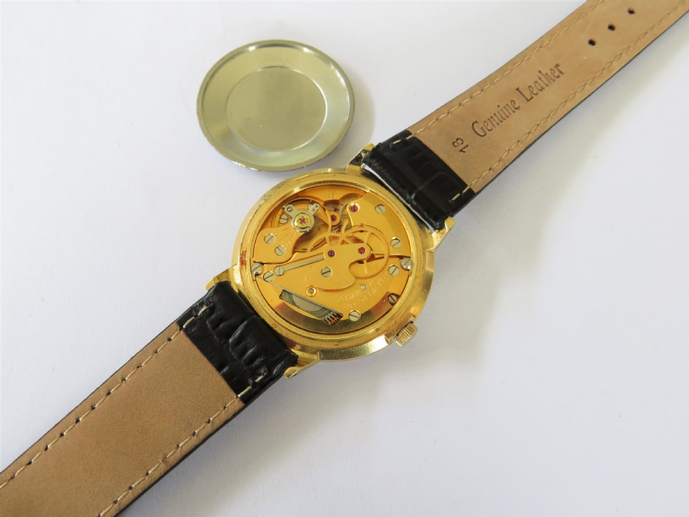 Gents Smiths Astral wrist watch, made in England View V