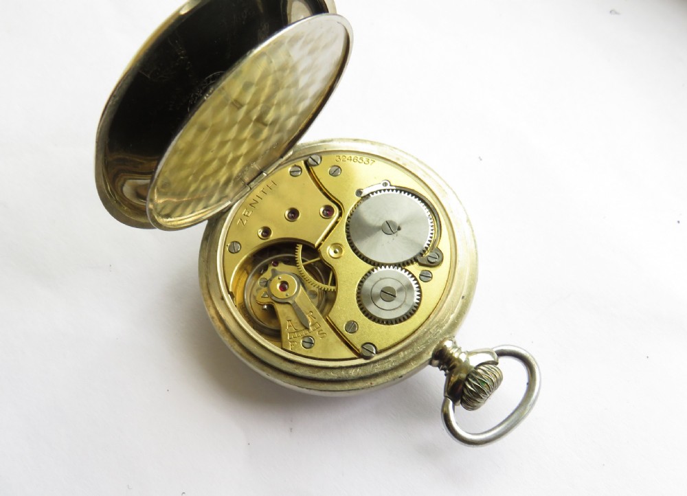 1939 WW2 Zenith pocket watch, stamped HS3 View V