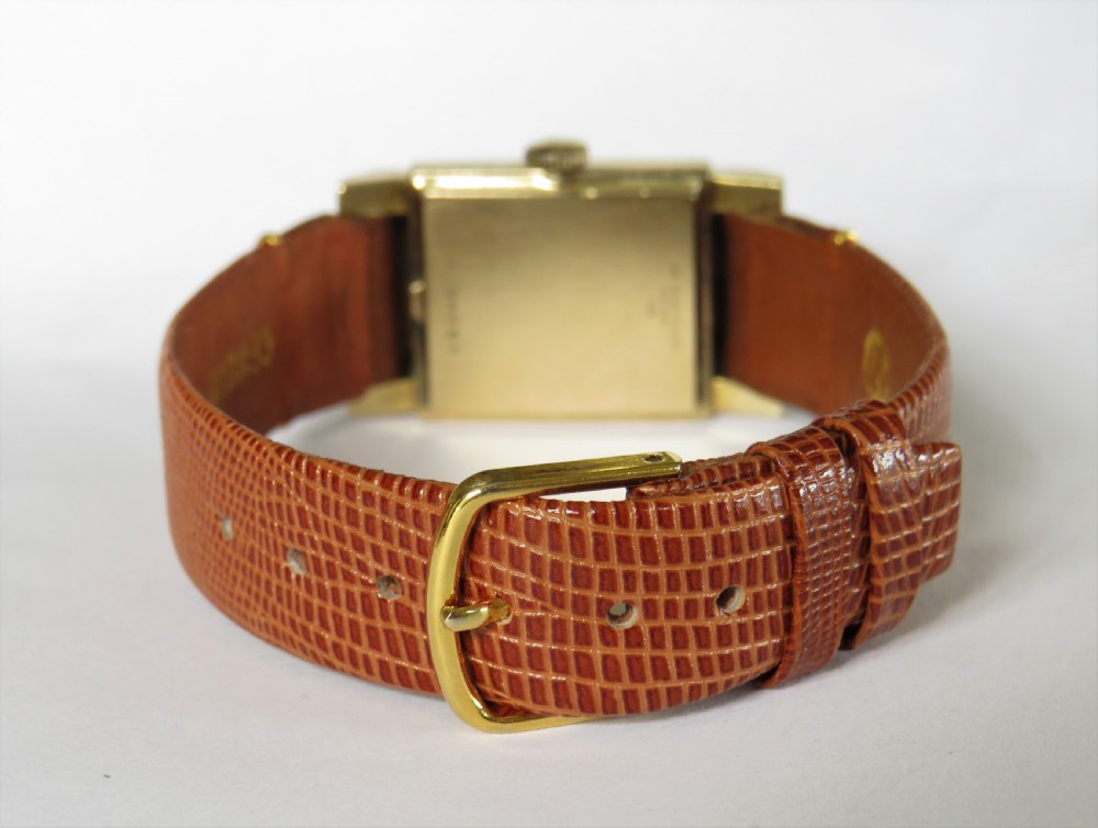 Mid-size Bulova Art Deco wrist watch, 1955 View IV