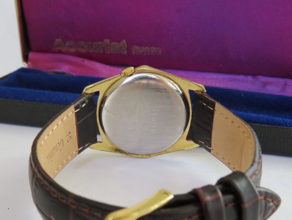 Gents 1960s Accurist Shockmaster wrist watch View III
