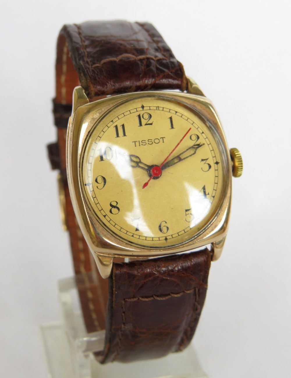 Mid-size 9ct gold cushion cased wrist watch, 1931 View II