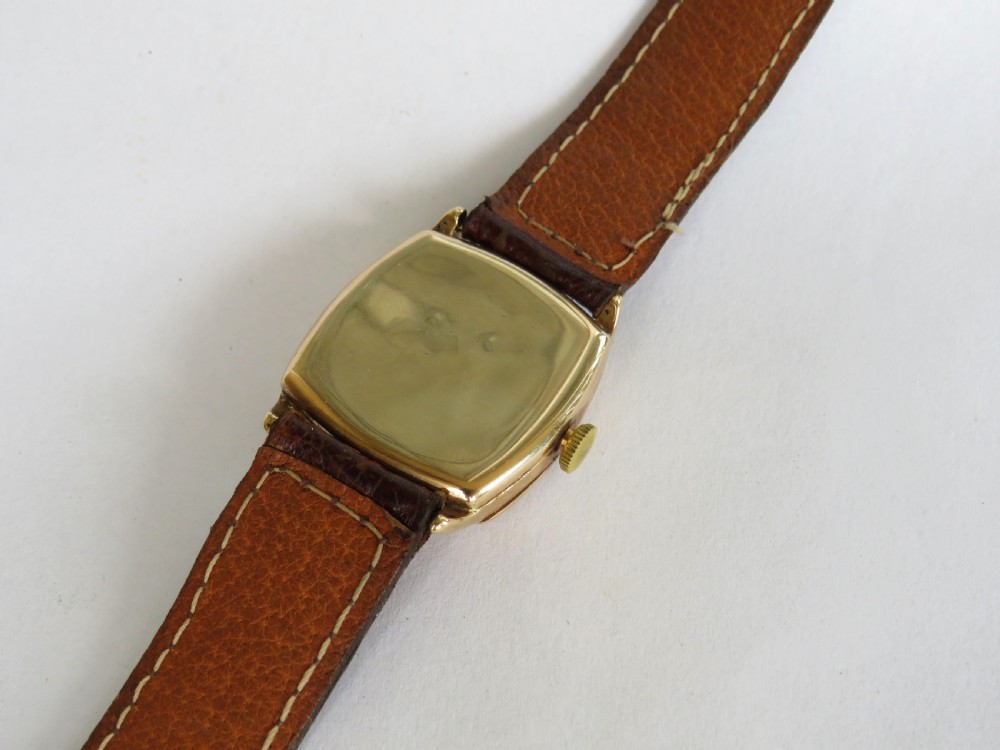 Mid-size 9ct gold cushion cased wrist watch, 1931 View IV