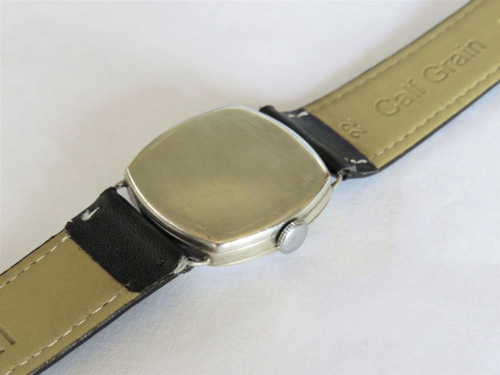 Gents Marvin silver cushion cased wrist watch 1926 View IV