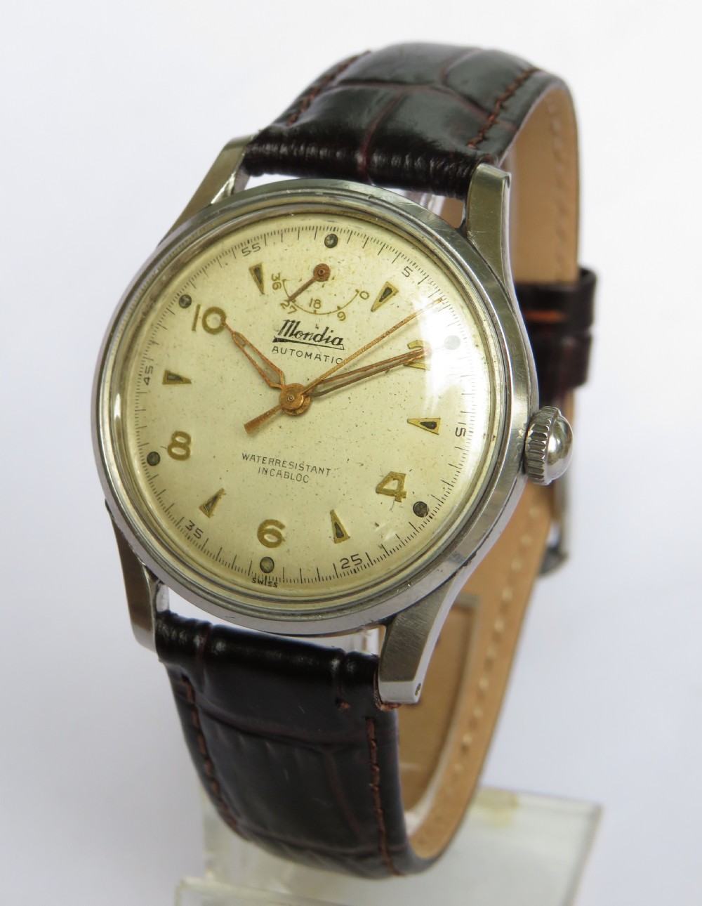 Gents 1950s Mondia wrist watch with power reserve indicator