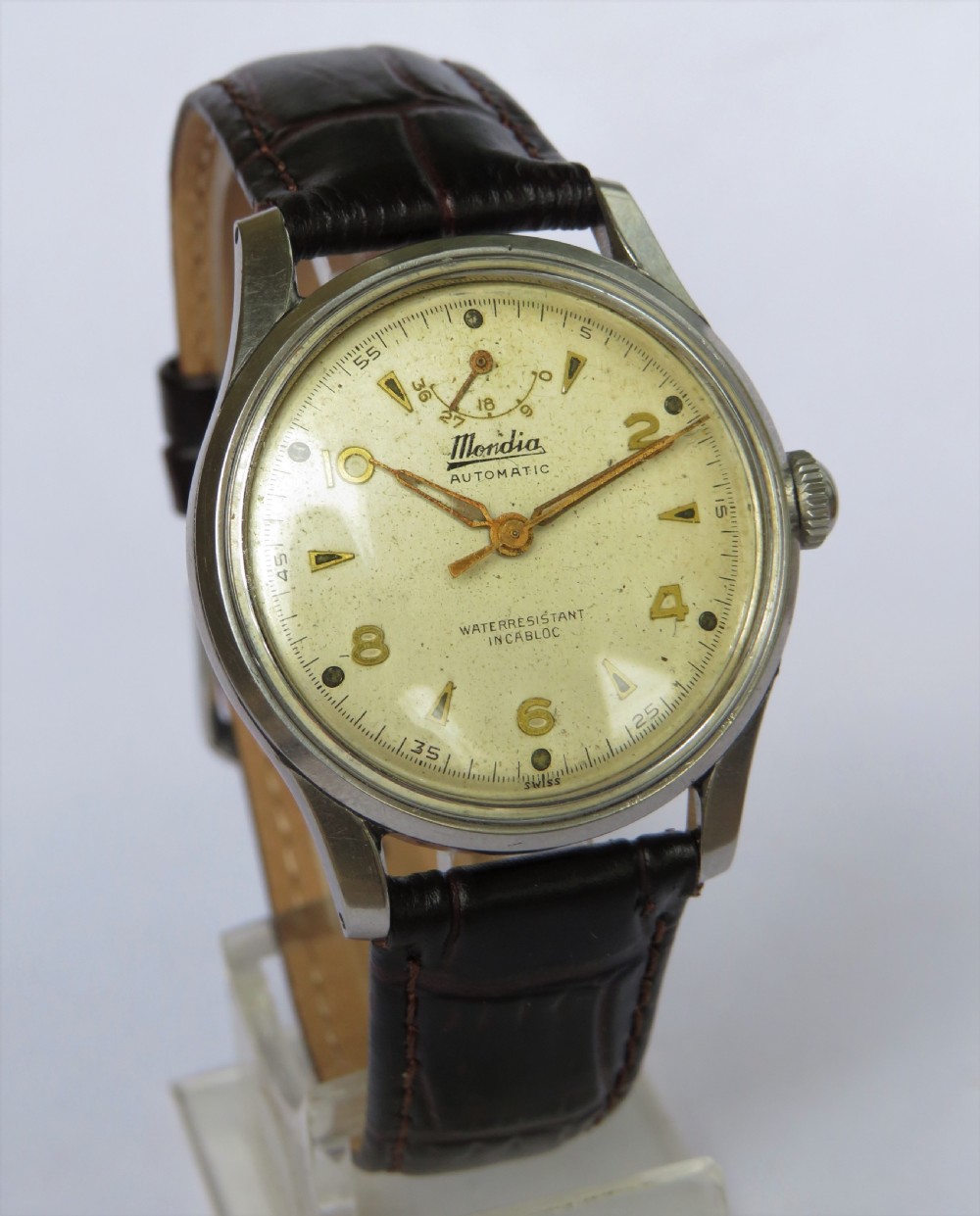 Gents 1950s Mondia wrist watch with power reserve indicator View II
