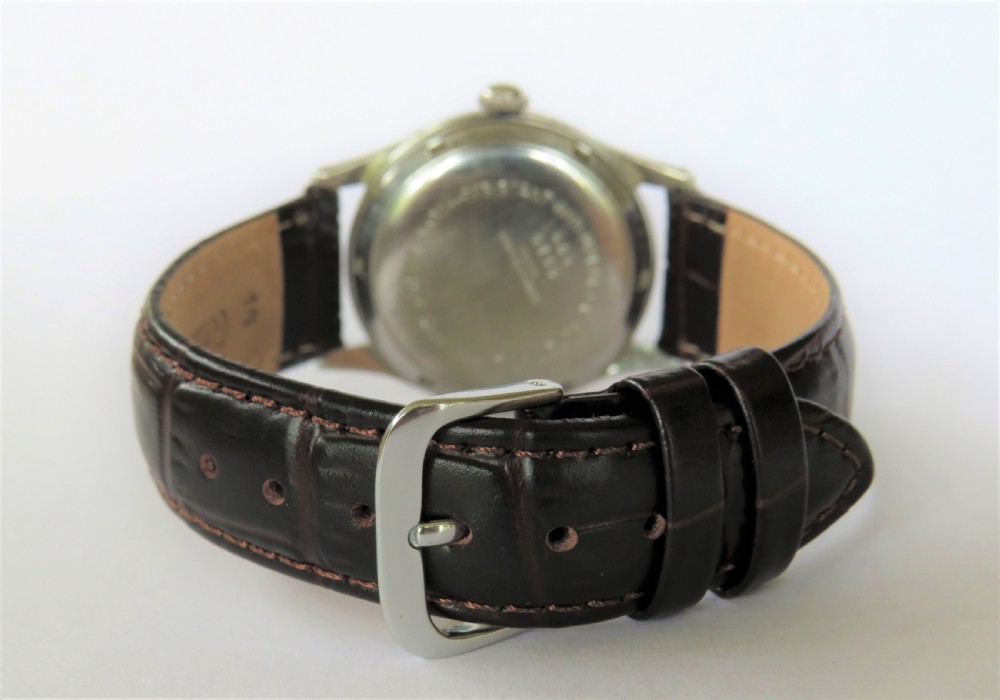 Gents 1950s Mondia wrist watch with power reserve indicator View V