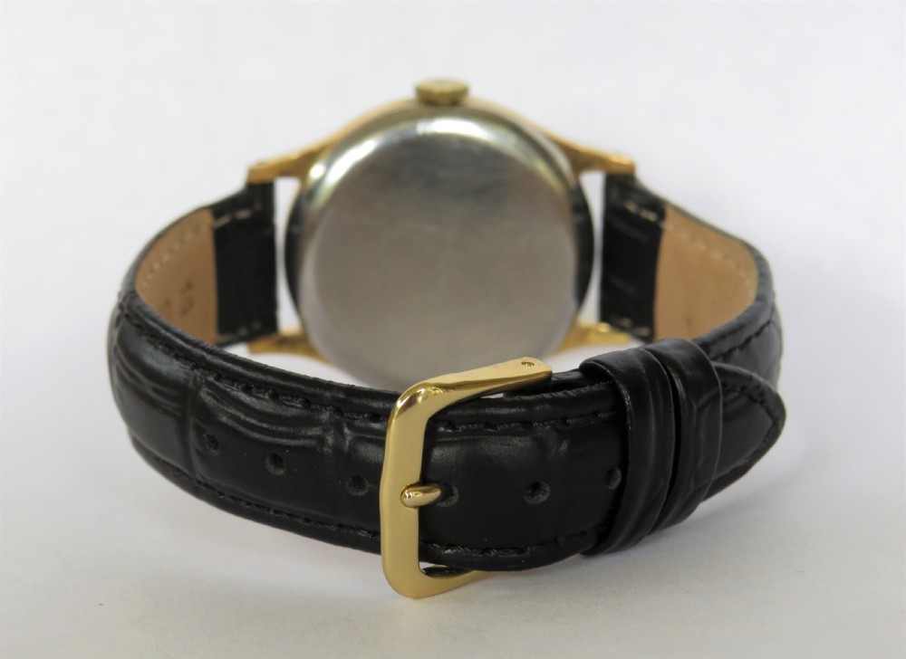 Gents 1950s Smiths De Luxe wrist watch, England View III