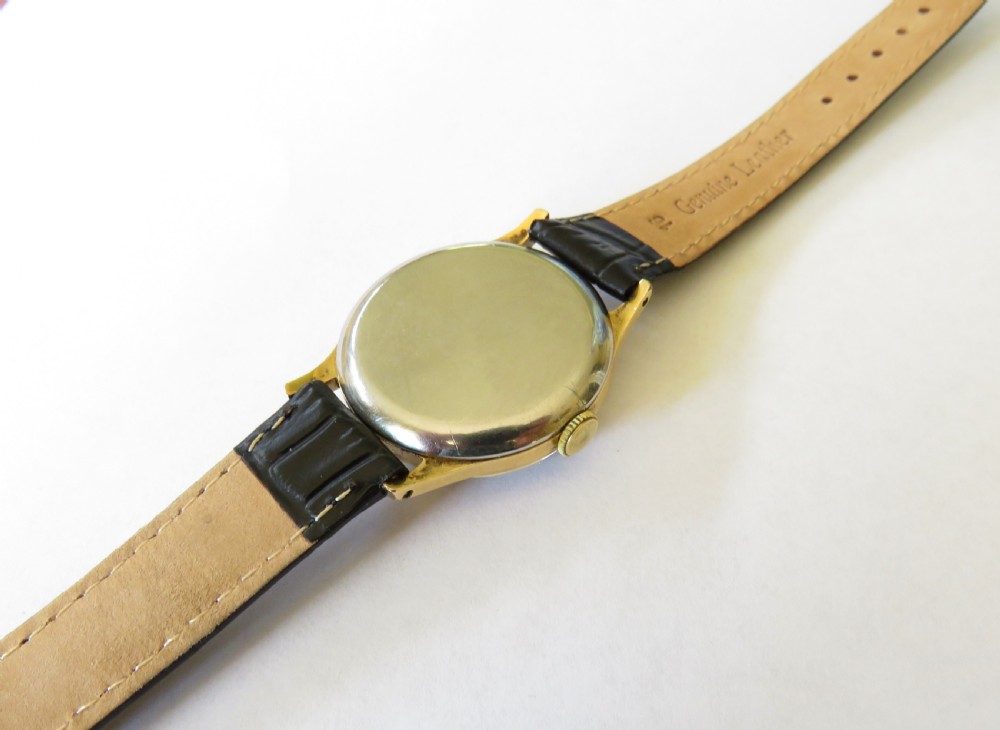 Gents 1950s Smiths De Luxe wrist watch, England View IV