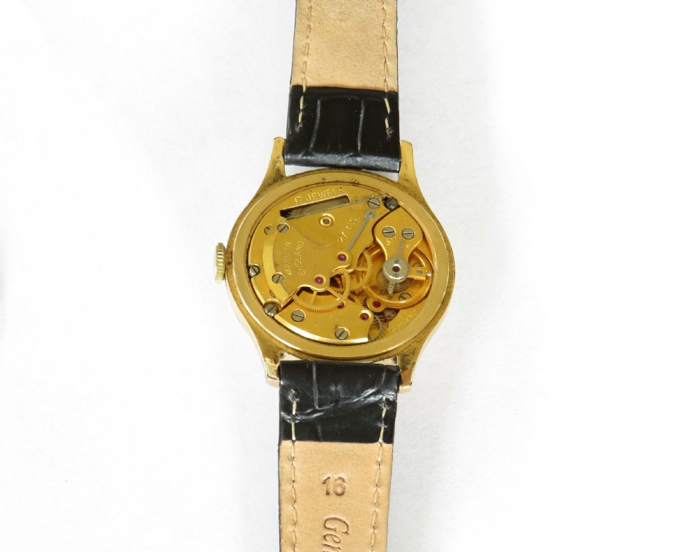 Gents 1950s Smiths De Luxe wrist watch, England View V
