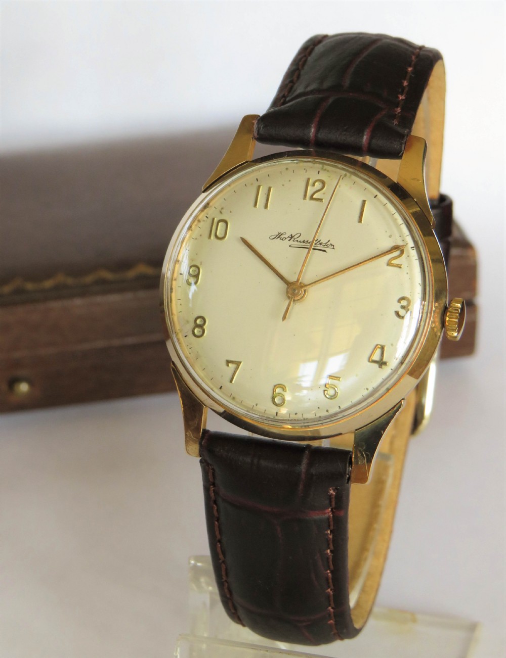 Gents 9ct gold Thomas Russell wrist watch, 1969