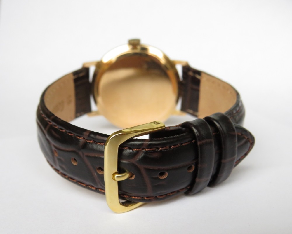 Gents 18ct gold Cyma wrist watch, 1969 View IV