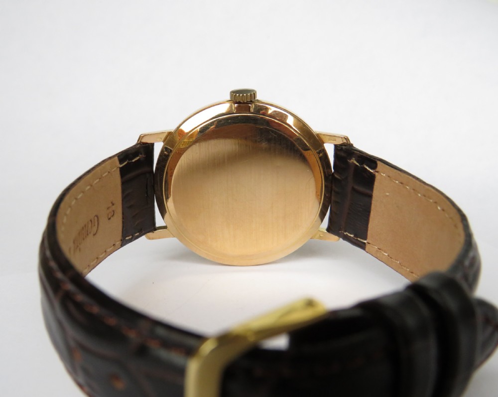 Gents 18ct gold Cyma wrist watch, 1969 View V