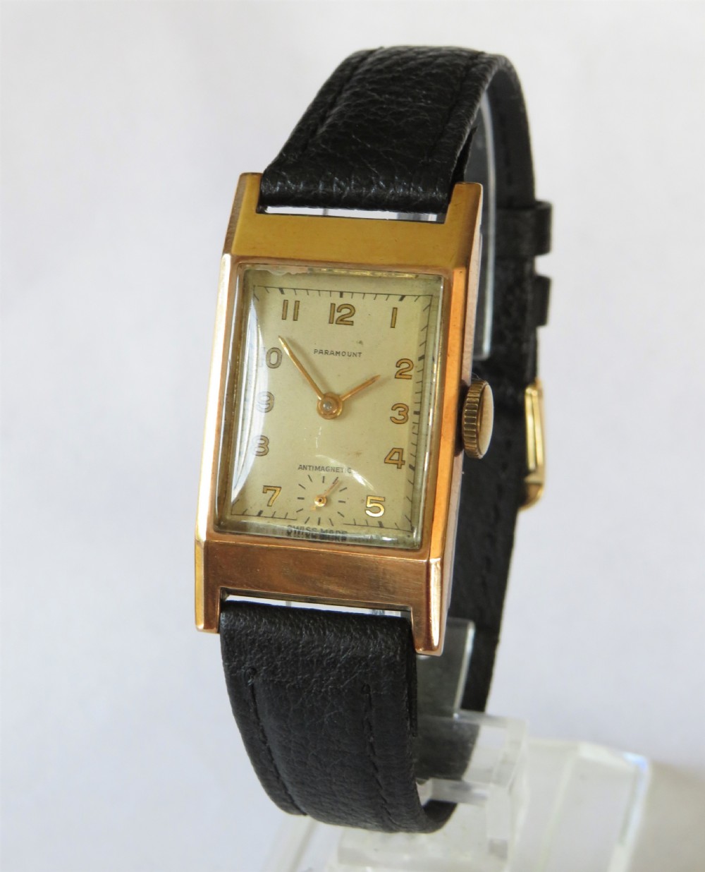 Gents 9ct gold Paramount Art Deco wrist watch
