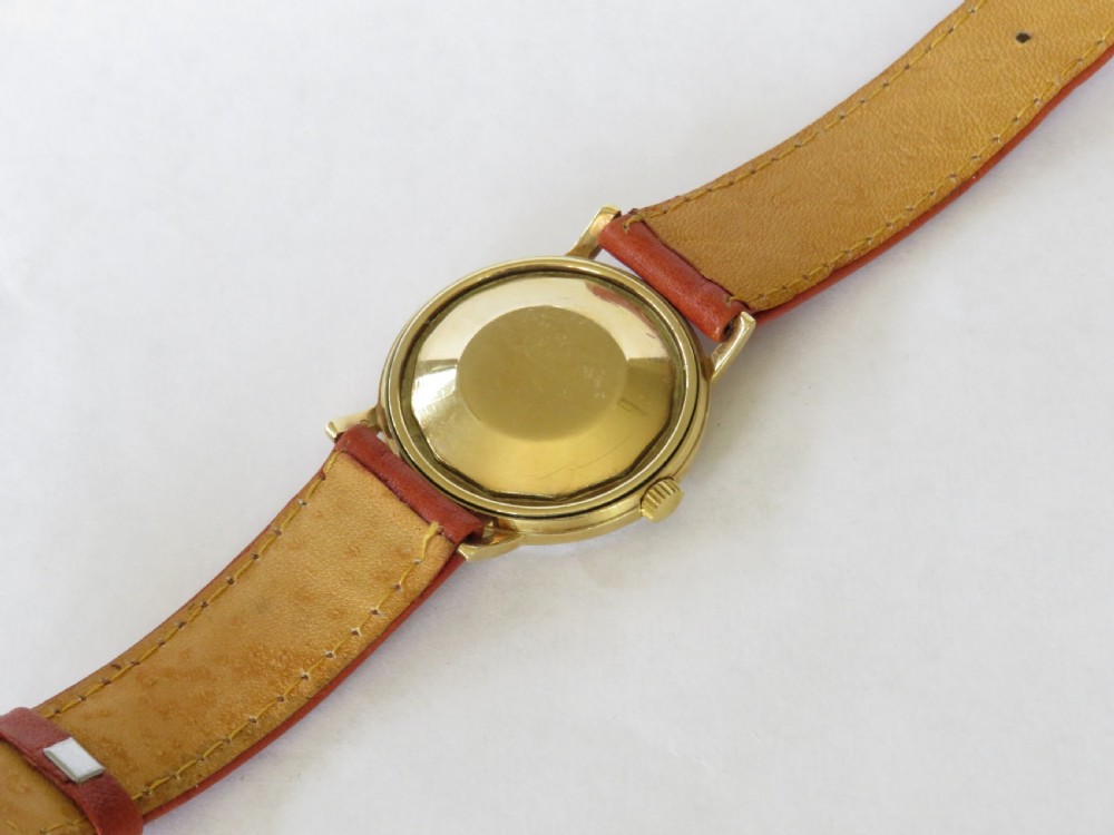 Gents 14ct gold Doxa wrist watch View V
