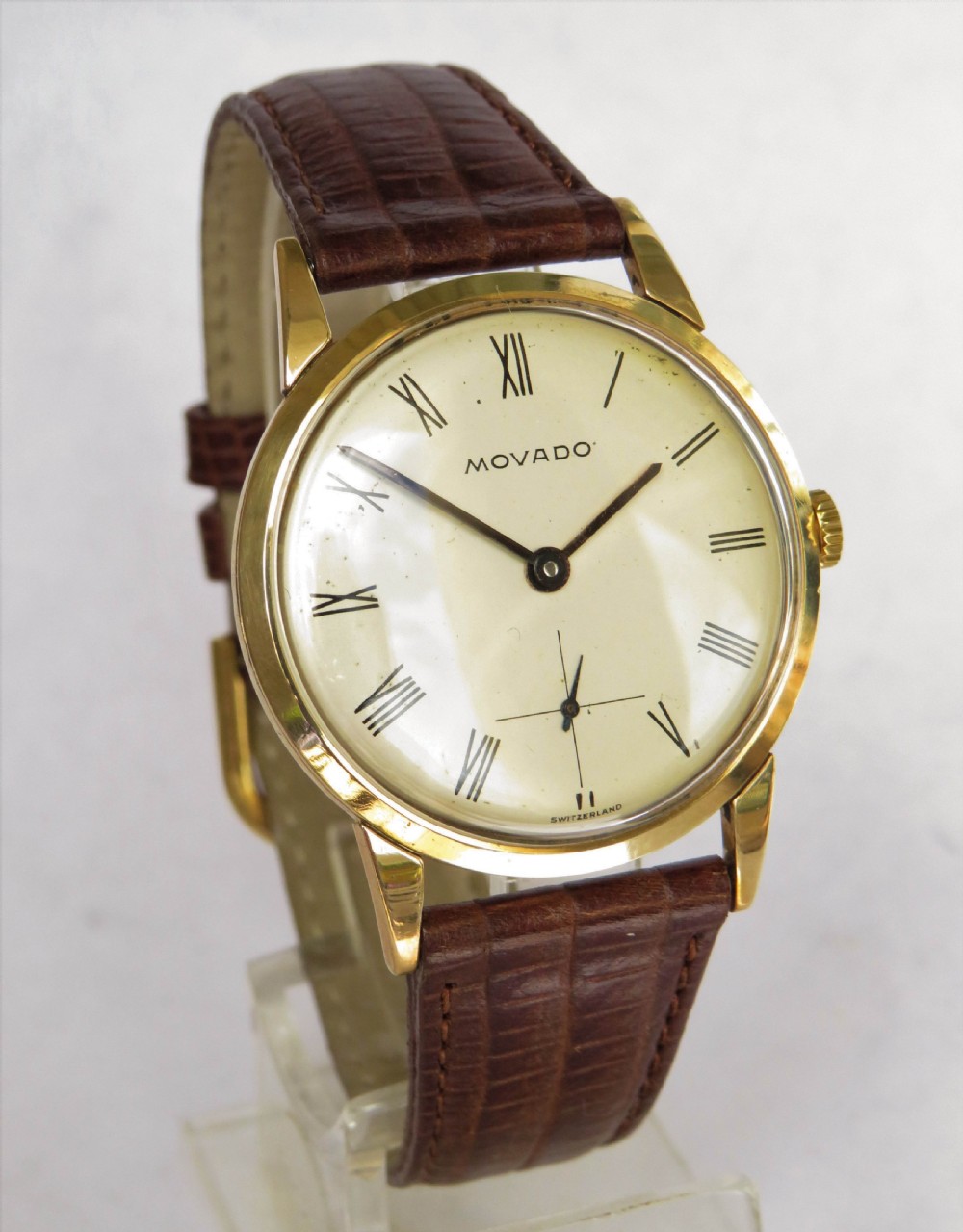 Gents 9ct gold Movado wrist watch, 1959 View II