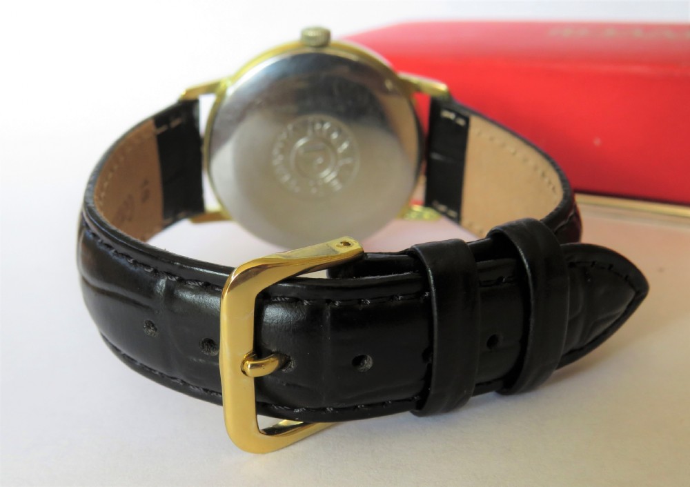 Gents boxed Roamer Vanguard 304 wrist watch View VII