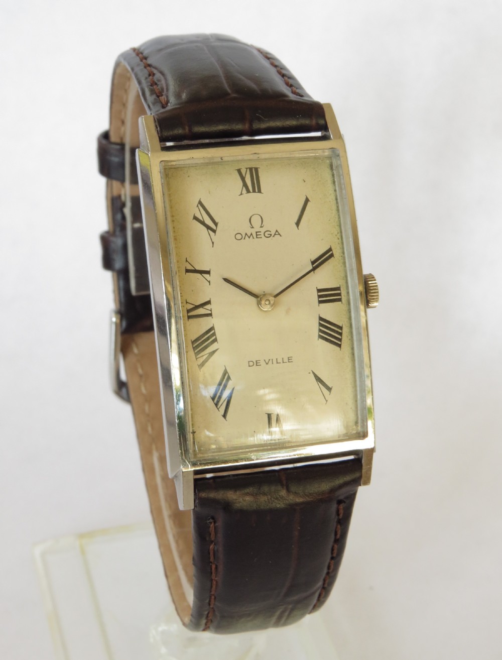 Gents Omega De Ville curvex wrist watch, 1967 View II