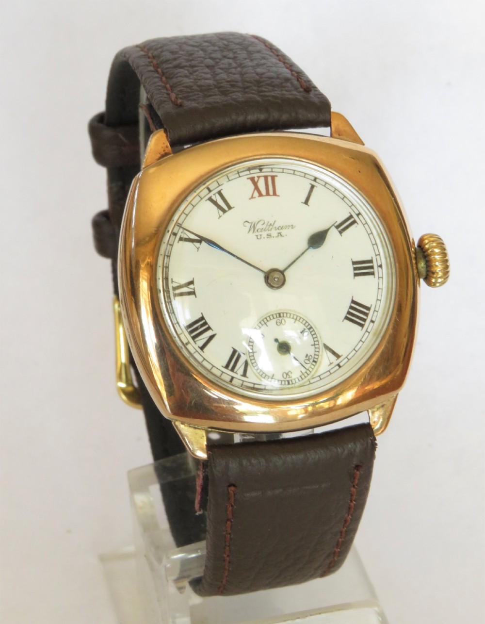 Gents 9ct rose gold Waltham wrist watch, 1934 View II