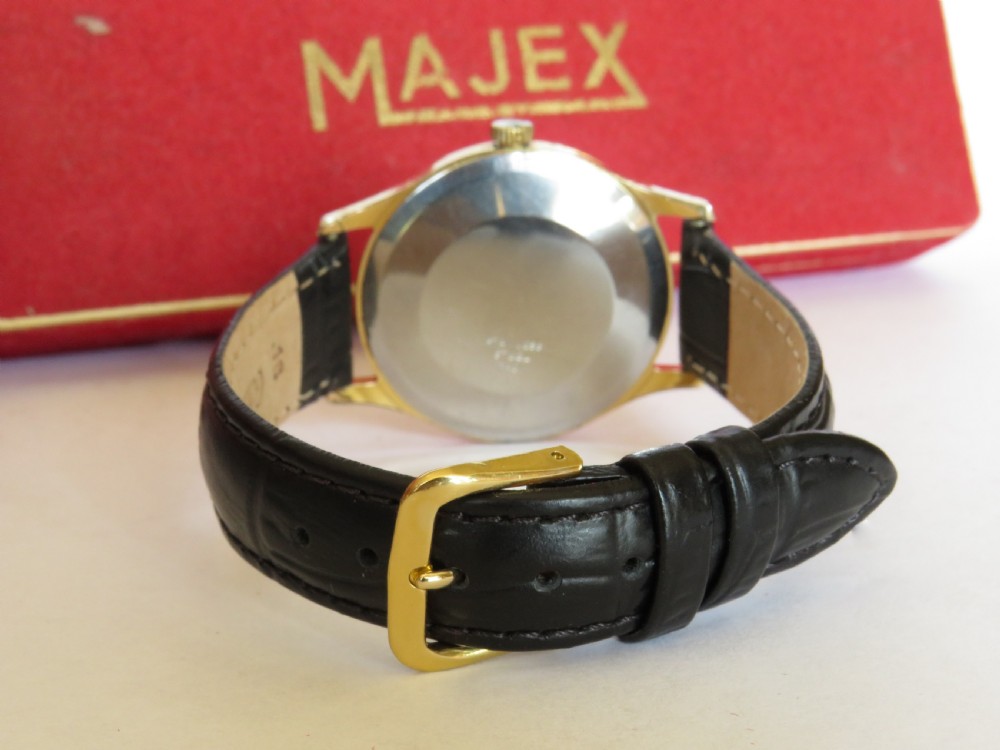 Boxed gents Majex Vitaflex wrist watch View IV