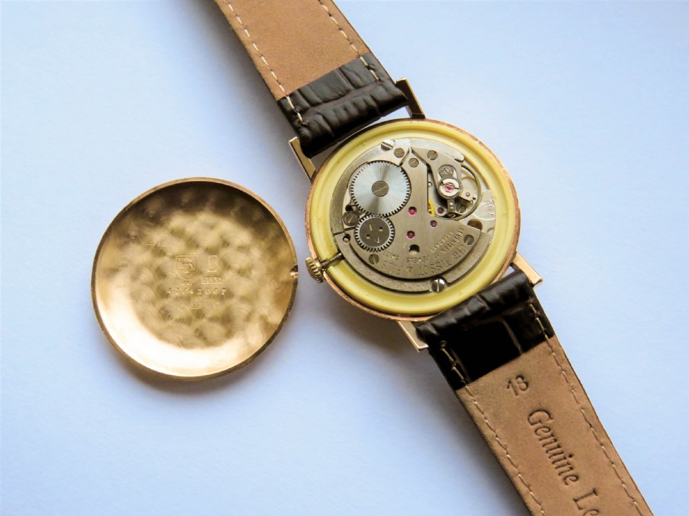 Gents 9ct gold Tissot Visodate Stylist watch, 1969 View V
