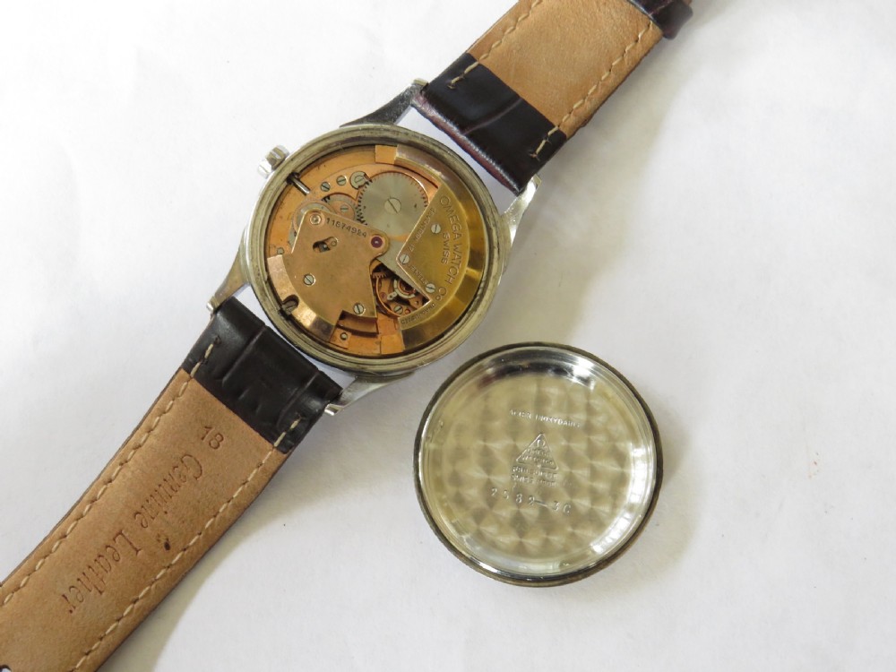 Gents Omega bumper automatic wrist watch, c1949 View III