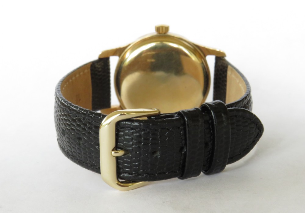 Gents 1950s 9ct gold Longines wrist watch View V