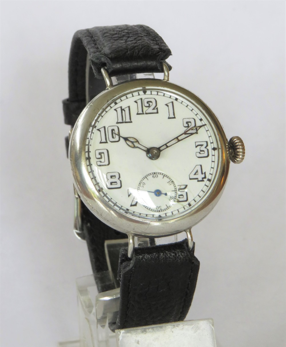 WW1 gents silver trench watch, 1917 View II