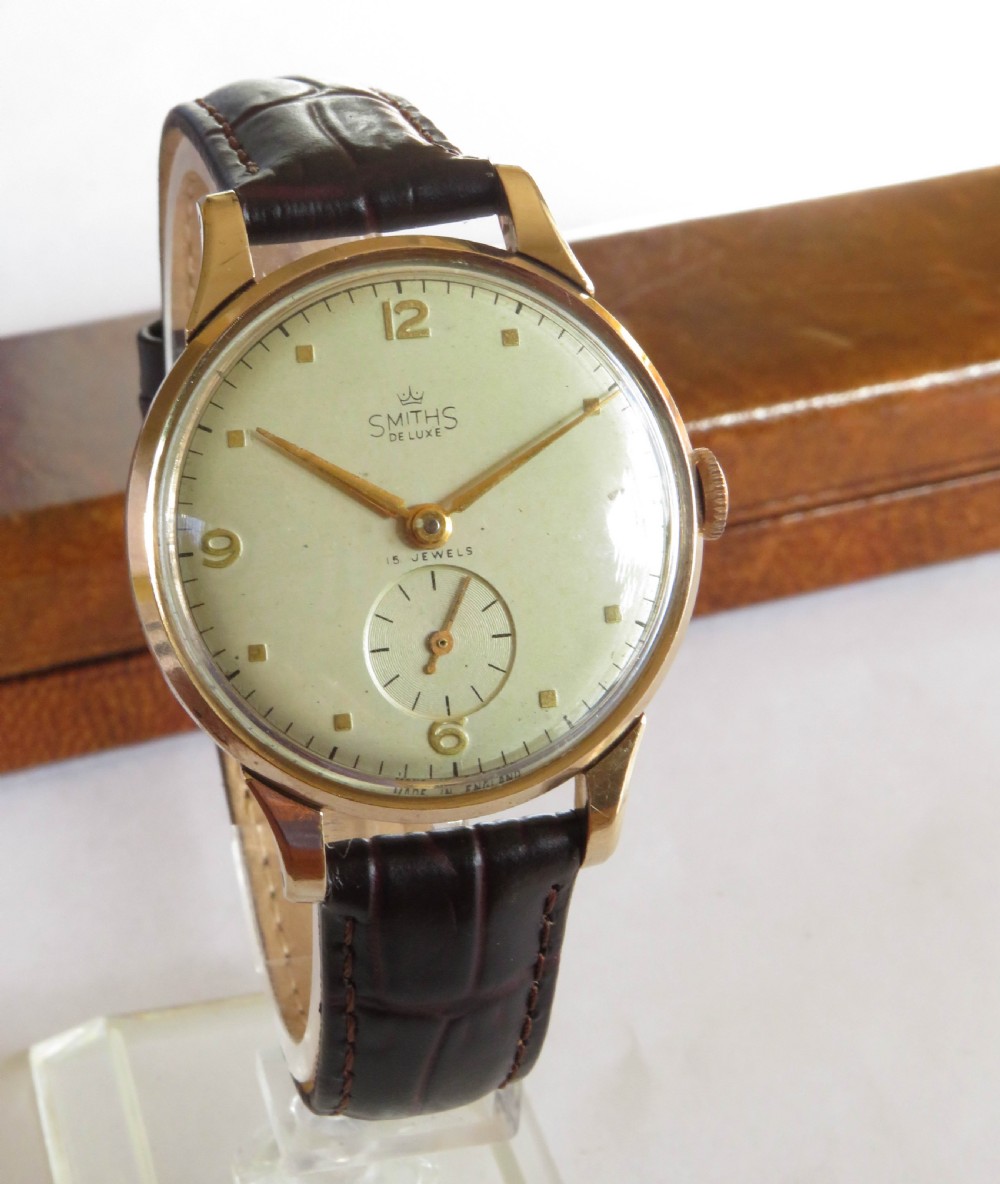 Good-sized 9ct gold Smiths De Luxe wrist watch, 1954 View II