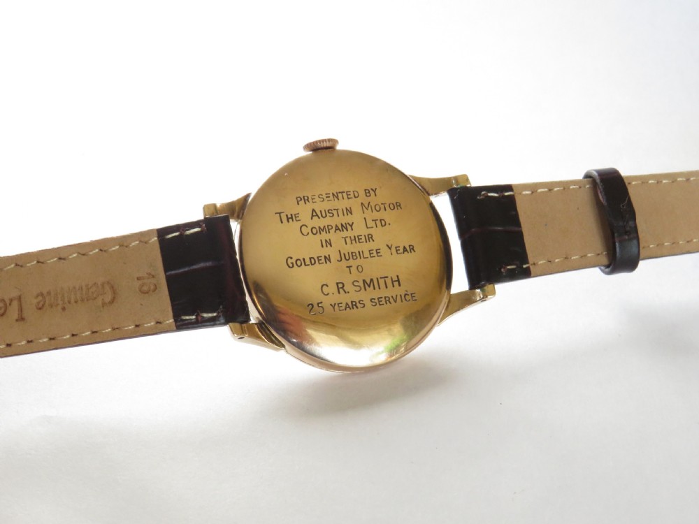 Good-sized 9ct gold Smiths De Luxe wrist watch, 1954 View IV