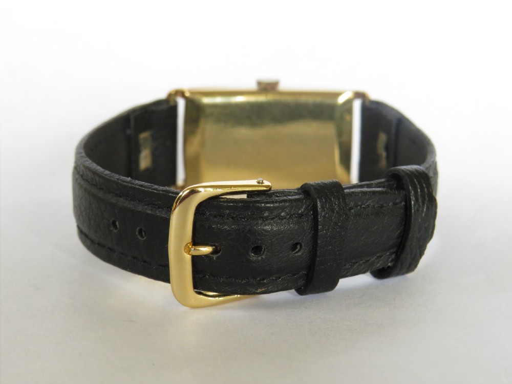 Mid-size 9ct gold Waltham wrist watch, 1934 View III