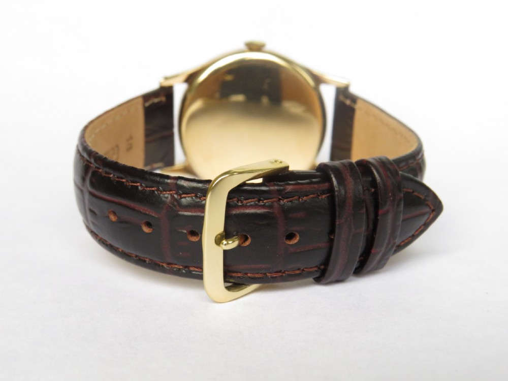 Gents 9ct gold Longines wrist watch, 1958 View V