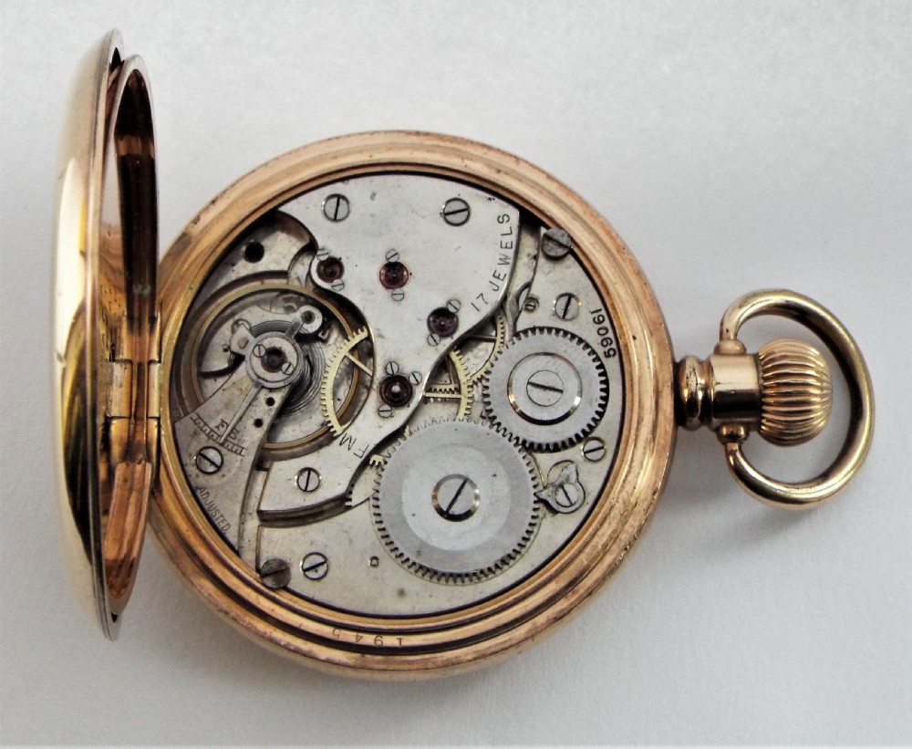 A 1930s Swiss full hunter pocket watch View II