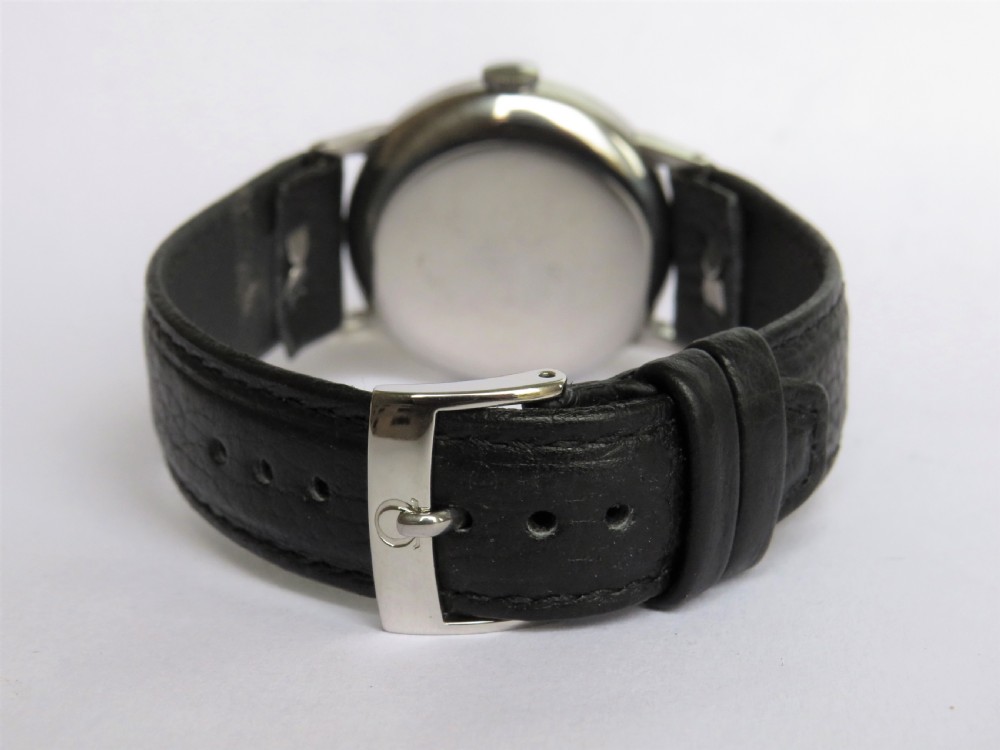 Gents 1940s 30T2 Omega wrist watch View IV