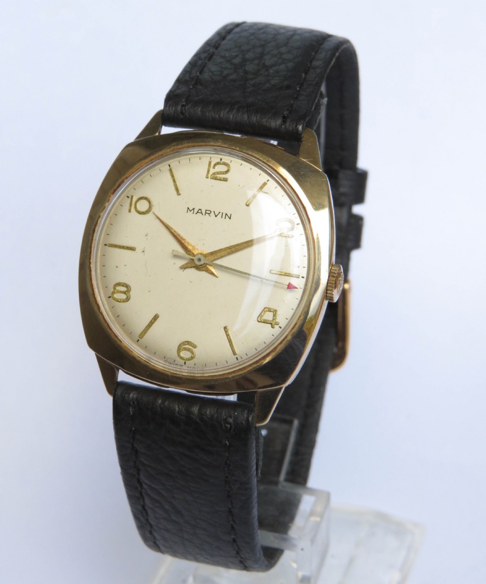 Gents 1950s 9ct gold Marvin wrist watch View II