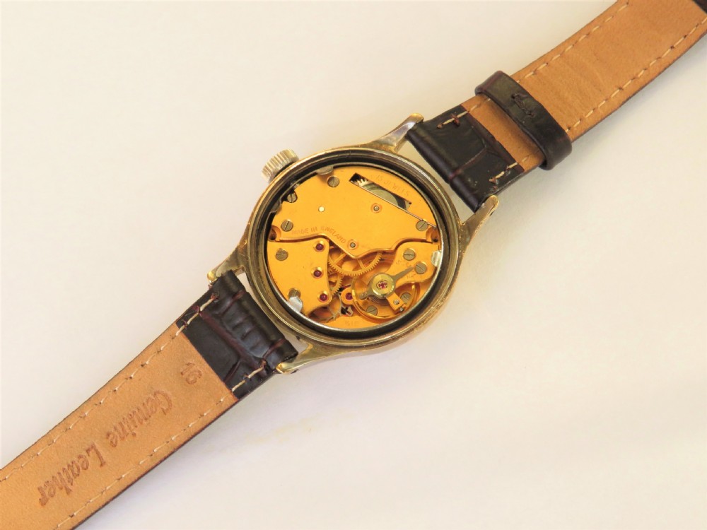 Gents Smiths De Luxe wrist watch, made in England, c1960 View V