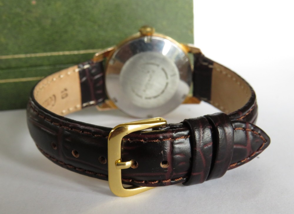Mid-size 1950s MuDu Doublematic wrist watch View III