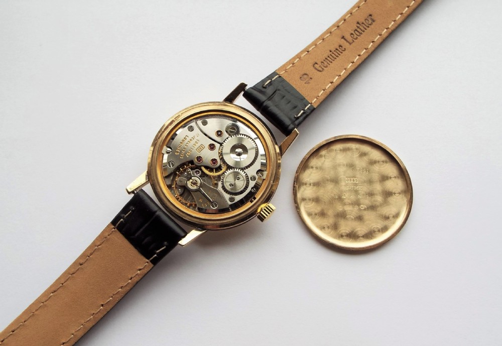Gents 9ct gold Longines wrist watch, 1966 View III