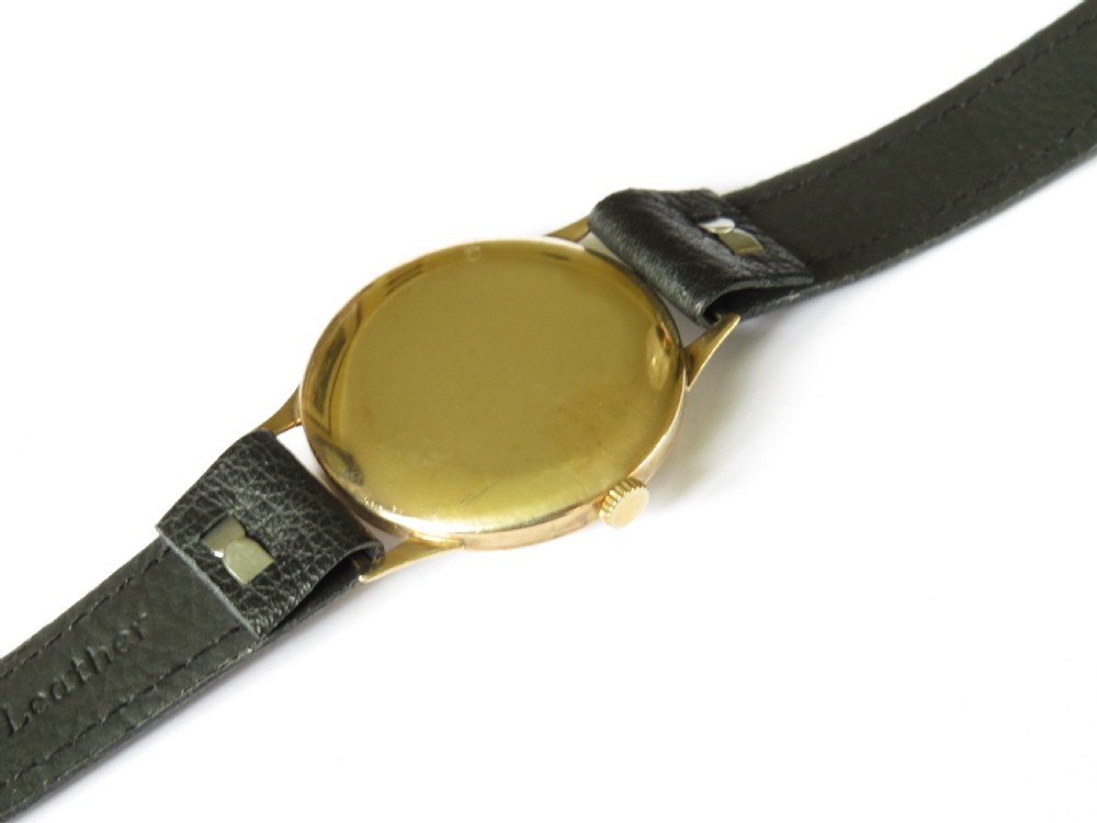 Gents 9 carat gold Accurist wrist watch, 1966 View IV