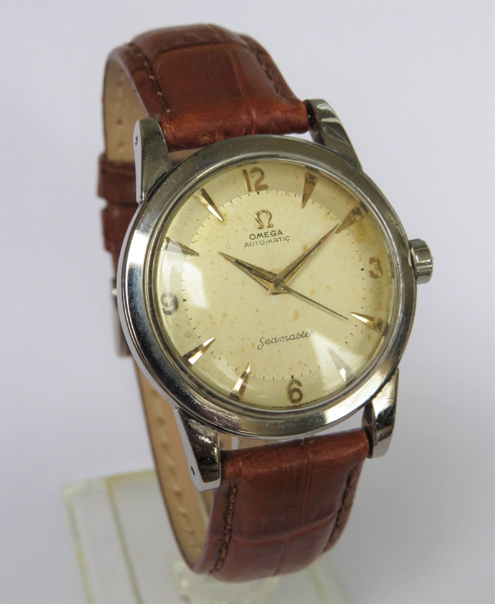 Gents 1951 Omega Seamaster bumper automatic watch View II