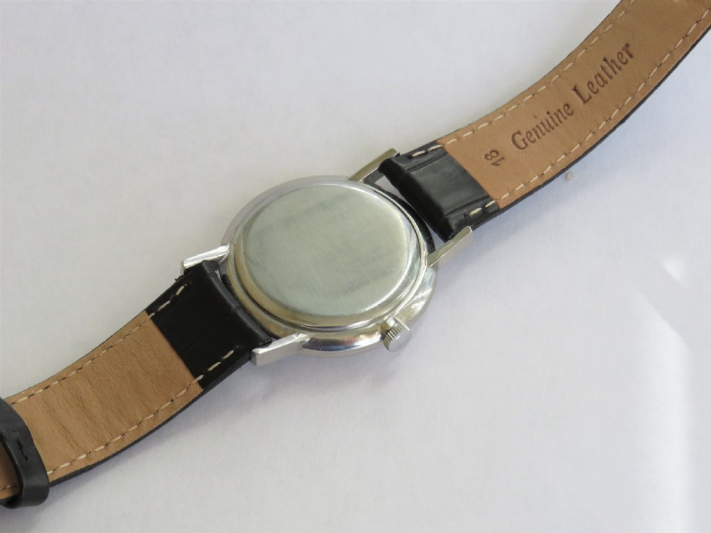Gents 1965 Tissot Stylist wrist watch View IV