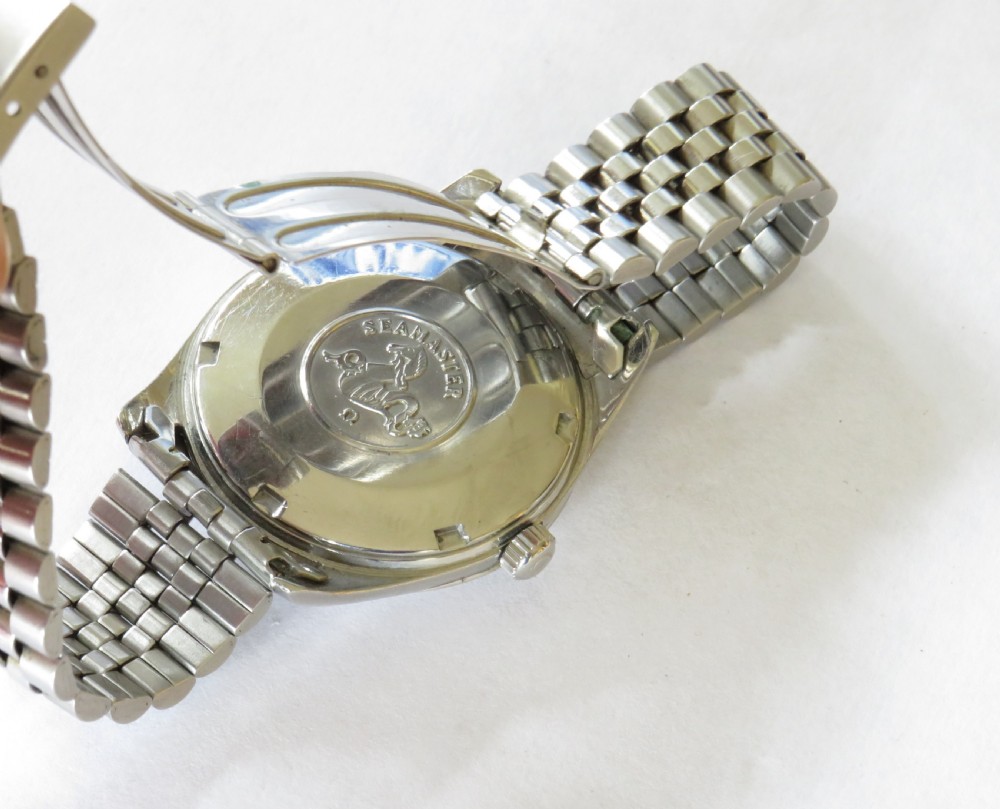 Gents Omega Seamaster wrist watch, 1962 View V