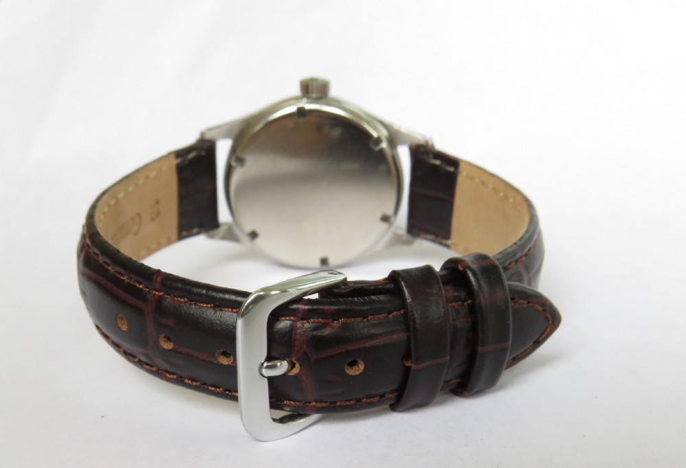 Gents 1940s Enicar wrist watch View V