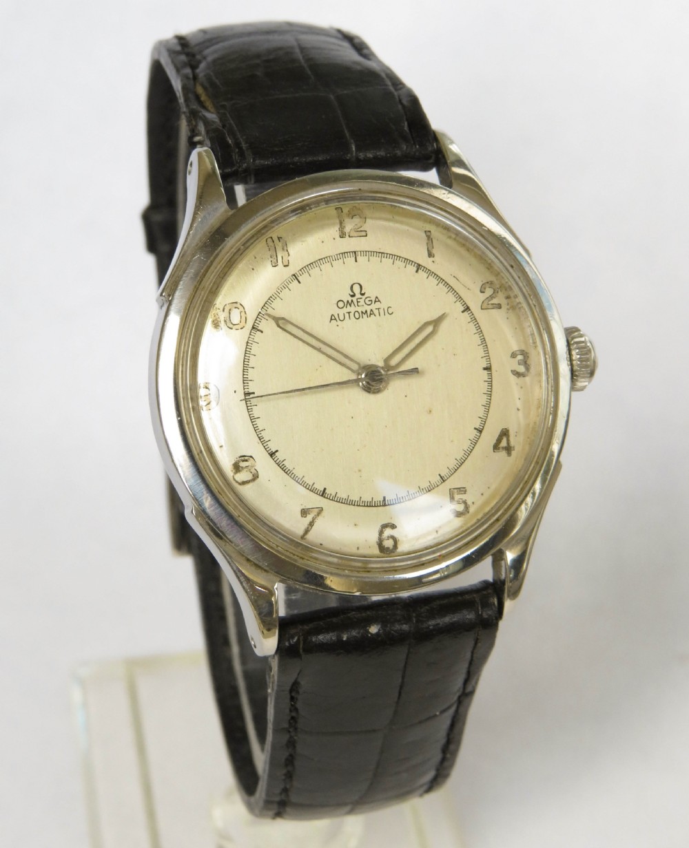 Gents 1940s Omega bumper automatic wrist watch View II